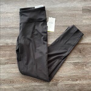 Old Navy Black Go-Dry Mid-Rise Elevate Leggings